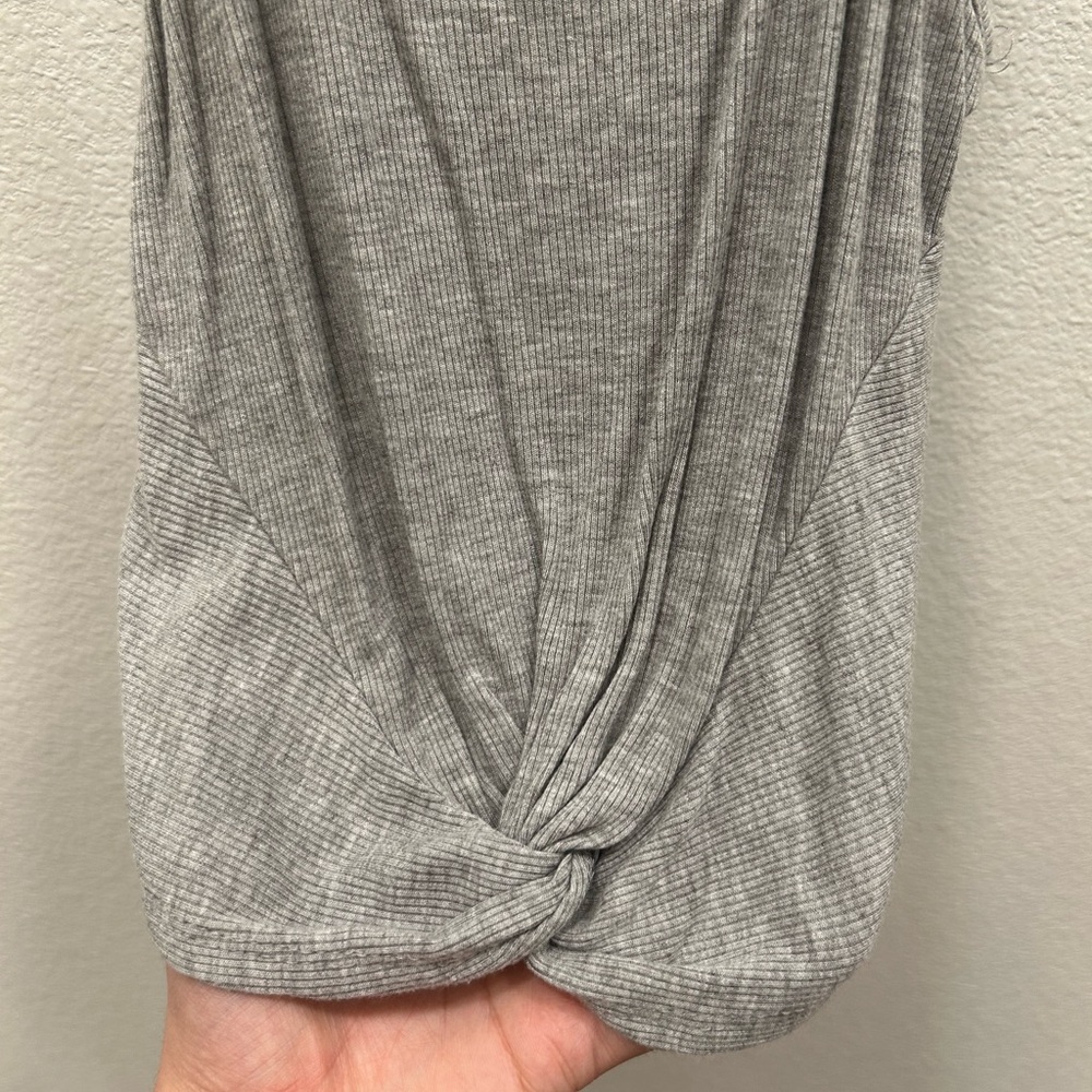 Gray Ribbed Women's Top - Picture 3 of 4